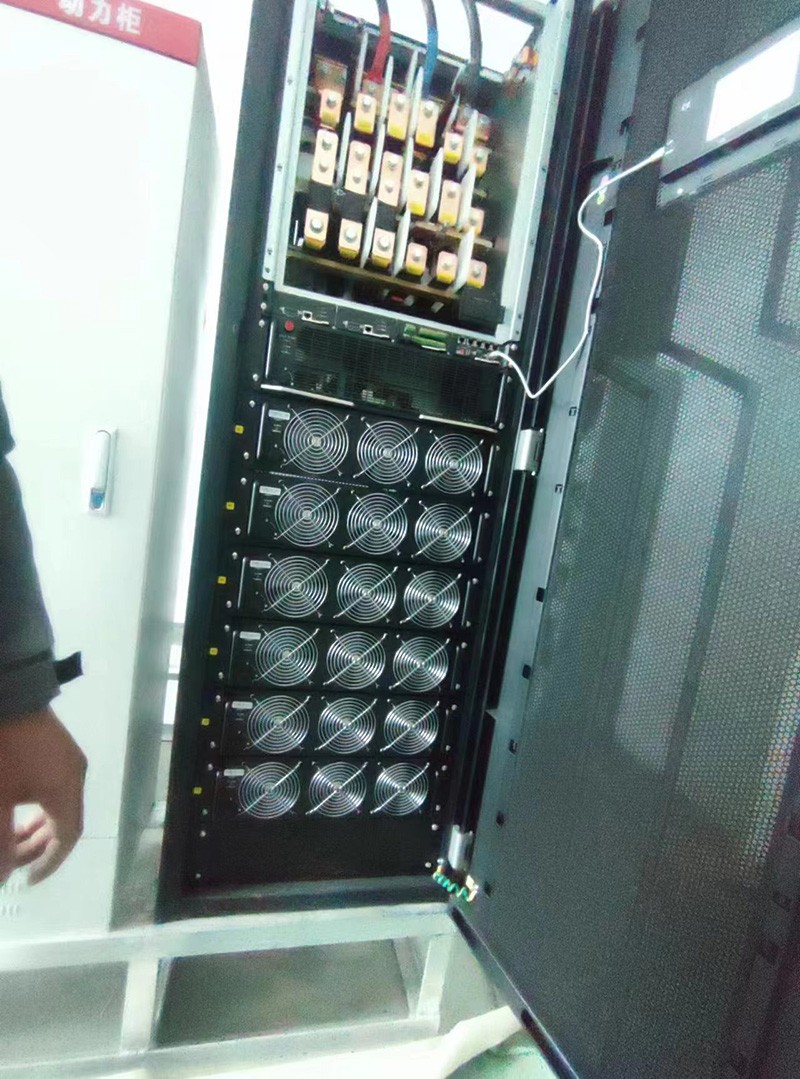某地疾控中心商宇微模块UPS