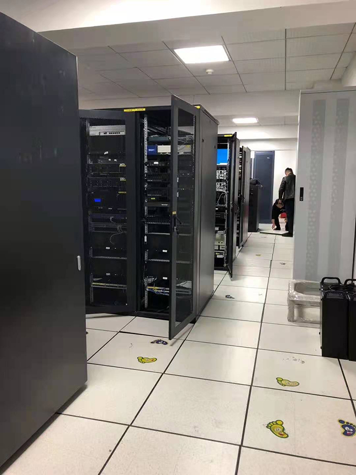 鄂州某火车站模块化UPS